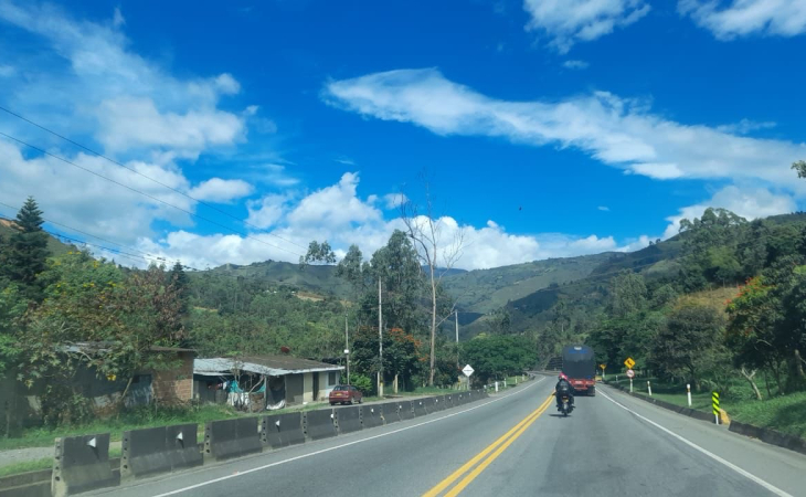 Vía al Llano: habilitan tránsito continuo para transporte público