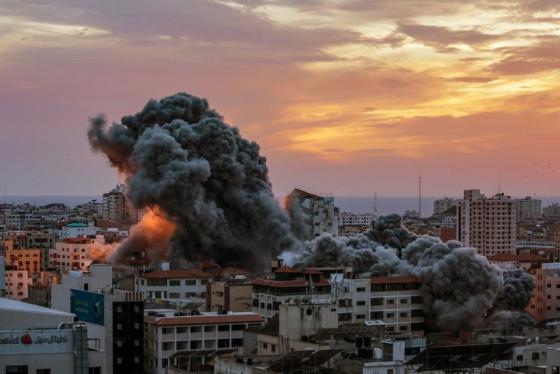 Nuevo bombardeo israelí deja al menos 17 gazatíes muertos