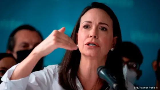 María Corina Machado “huyó de Venezuela”, asegura el Gobierno de Maduro