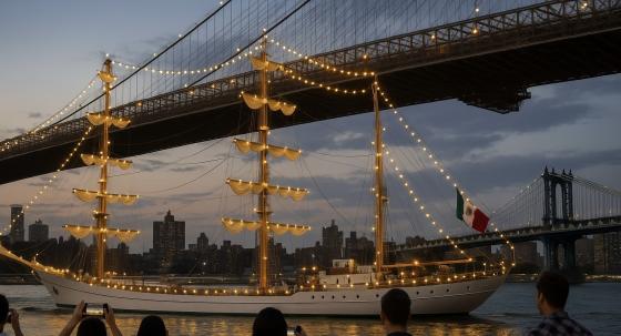 Buque de la Armada mexicana, choca contra el Puente de Brooklyn